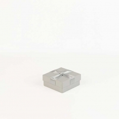 Écrin bague carton gris foncé, noeud ruban aspect satin