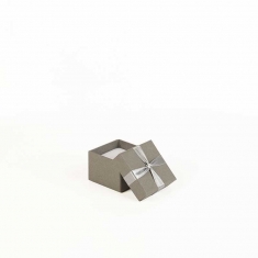 Écrin bague carton gris foncé, noeud ruban aspect satin