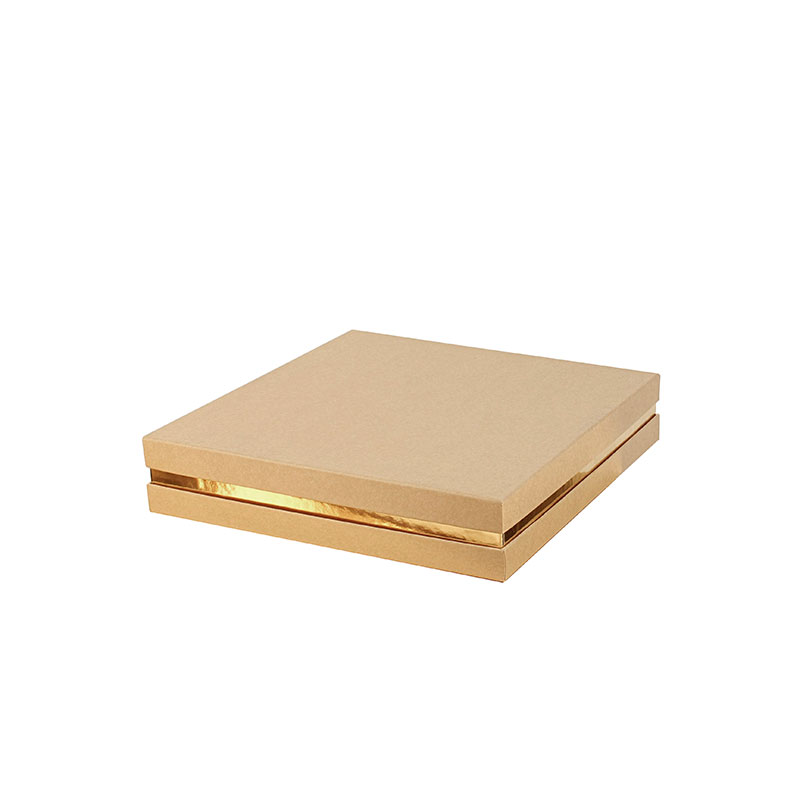 Boîte carton kraft naturel à liseré doré 27 x 27 x 5cm