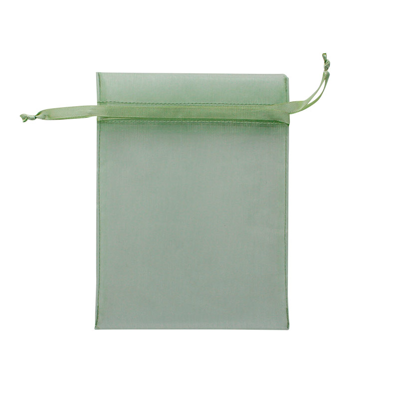 Bourses voile organdi synthétique vert sauge, 12 x 13cm