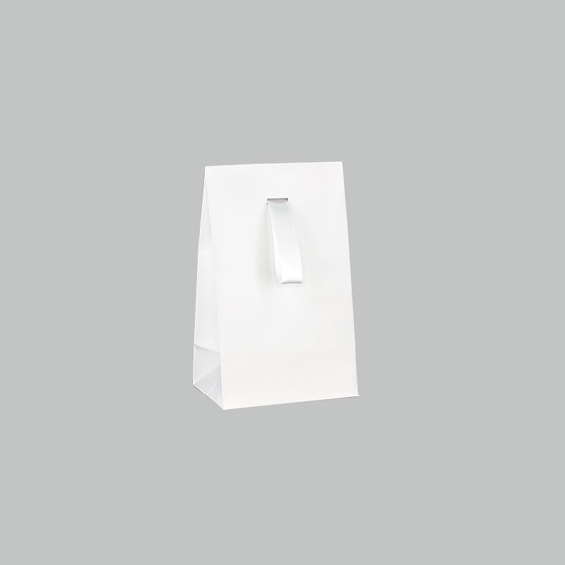 Pochettes papier mat blanc à ruban satin blanc, 140 g - 10 x 6.5 x H 16 cm