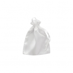 Bourses satin synthétique blanc 12 x 13 cm