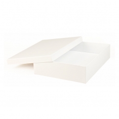 Matt white card box 23 x 31 x 7cm