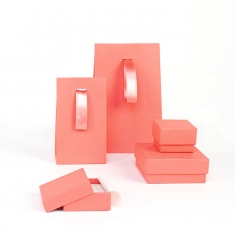 Red satin finish card ring box