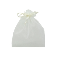 Ivory-coloured organza pouches, 15 x 17 cm