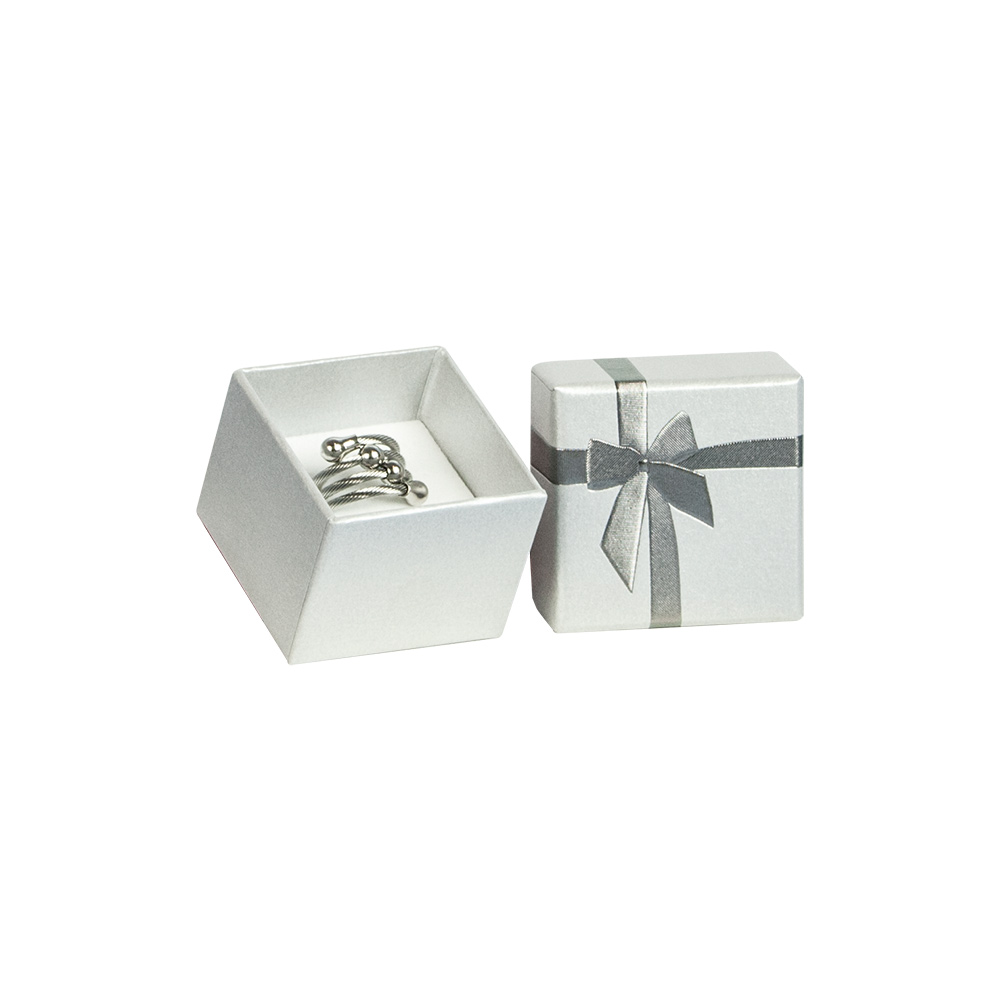 Card jewellery presentation box with foil printed ribbon and bow