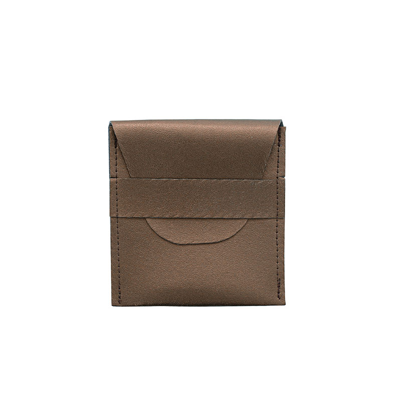 Smooth bronze satin-finished pouches with flap (x5)