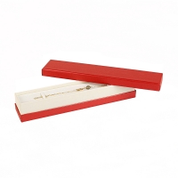 Pearlescent red card bracelet box with contrasting cream colour centre