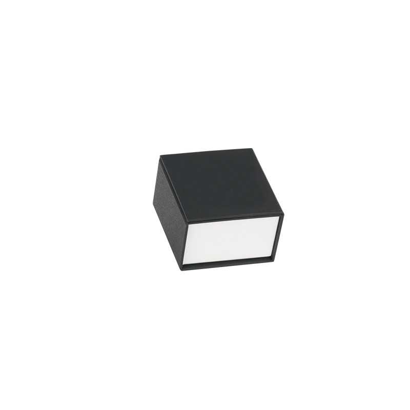 Matt white/black cardboard ring box with magnetic closure