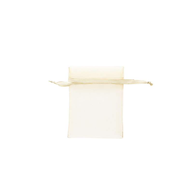 Ivory-coloured organza pouches, 9 x 9 cm