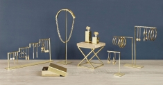 Gold-coloured metal display with 2 branches for 8 pairs of earrings H 21cm