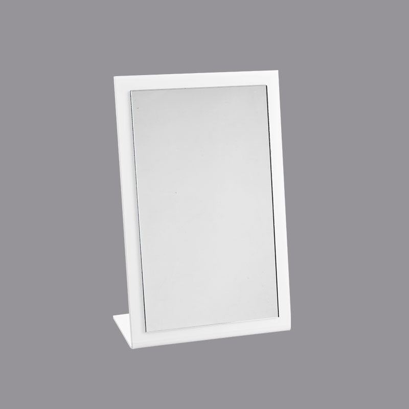 Rectangular shaped mirror in white matt finish plexiglass