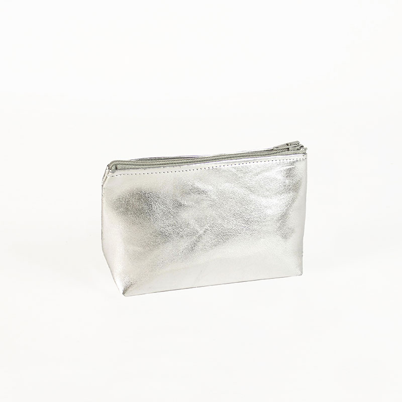 Silver-coloured leatherette jewellery travel pouch (x5)