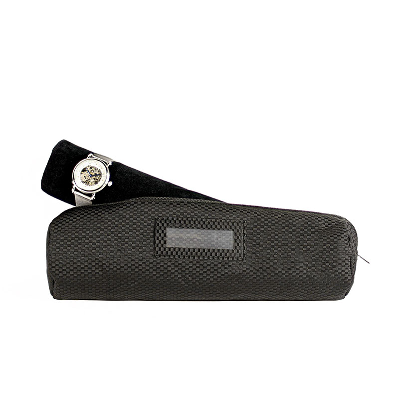 Soft jewellery roll/case for bracelets/watches in black synthetic fabric with carbon fibre finish