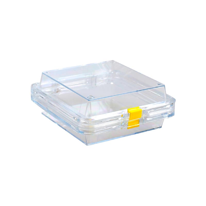 Square plastic box with elastic membrane